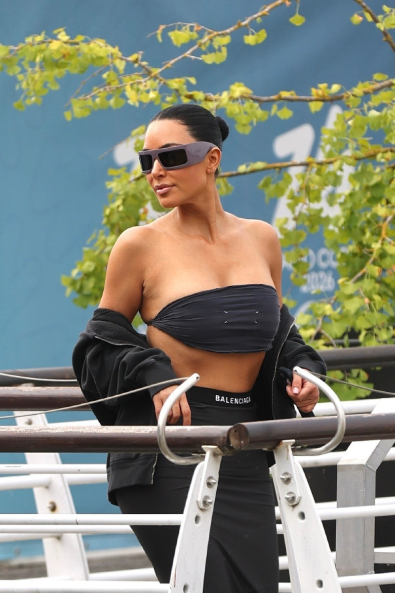 Kim Kardashian, Kris Jenner, and Khloé Kardashian arrive in Venice ahead of Bezos-Sánchez wedding
