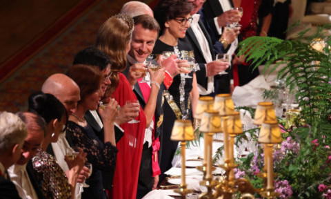 Flirt diplomatic? Emmanuel Macron, surprins făcându-i cu ochiul lui Kate Middleton la un eveniment regal