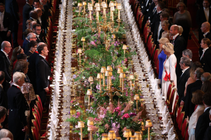 Banchet de stat la Castelul Windsor în cinstea prieteniei franco-britanice