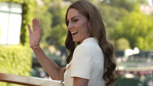 Prințesa Kate, prezentă în loja regală la finala feminină de la Wimbledon. „Mereu șic. Este atât de frumoasă!”