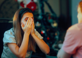 A crescut crezând că e sora ei, dar realitatea i-a schimbat complet viața. Adevărul cutremurător pe care l-a aflat de la un străin