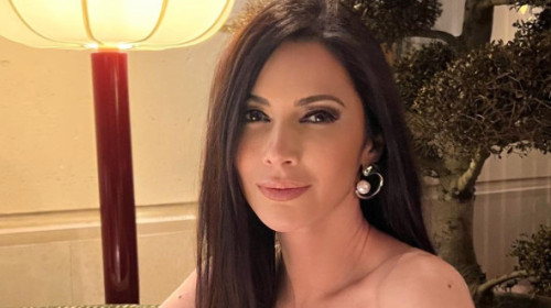 Cum arată Eva Zaharescu, fiica Andreei Berecleanu. Brunetă, înaltă și subțire, e copia perfectă a mamei sale
