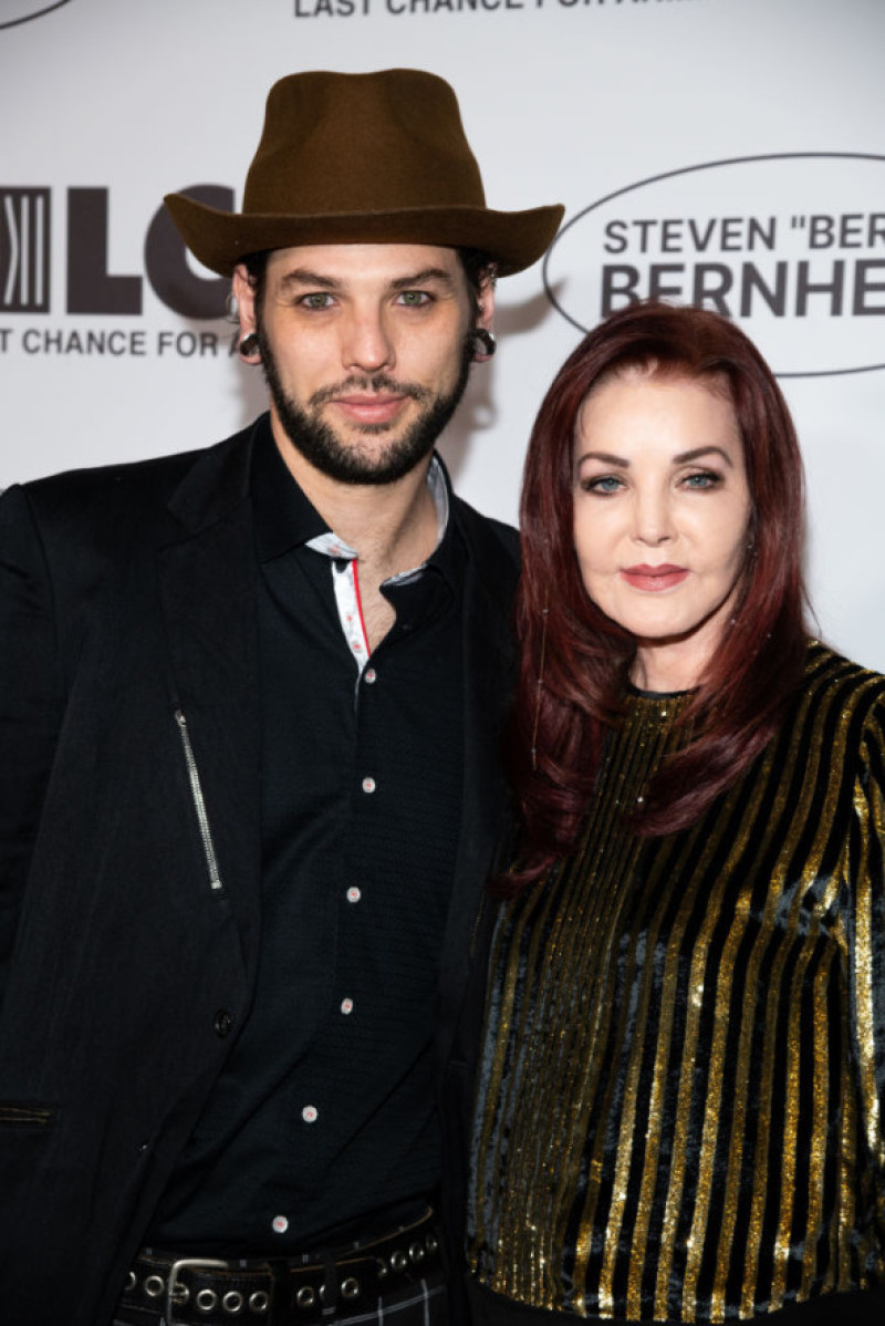 Prisilla Presley și Navarone Garcia