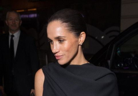Meghan Markle, apariție surpriză la Săptămâna Modei de la Paris. Ținutele ei, admirate de fani. „Elegantă și rafinată”