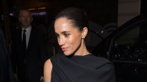 Meghan Markle, apariție surpriză la Săptămâna Modei de la Paris. Ținutele ei, admirate de fani. „Elegantă și rafinată”