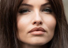 Thylane Blondeau, „cea mai frumoasă fată din lume”, răvășitoare la PFW, după ce a fost acuzată că a apelat la intervenții estetice