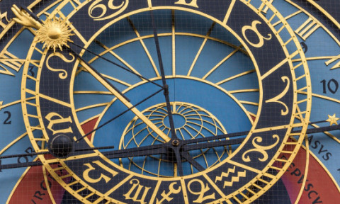 Patru zodii își asumă riscuri majore ce pot schimba totul, când ciocnirea dintre Soare și Jupiter aduce o tensiune cosmică uriașă