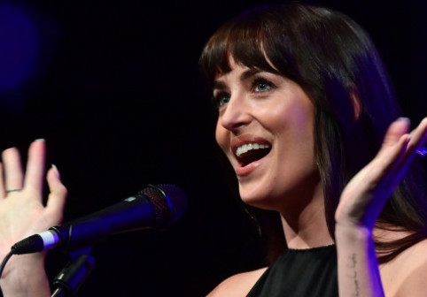 Dakota Johnson, dezvăluiri neașteptate după despărțirea de Chris Martin. Semnalele care o pun în gardă când vine vorba de bărbați