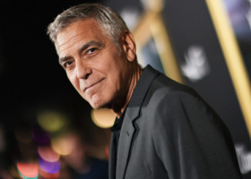 George Clooney spune că fiul său îi seamăna fantastic. „Îi arăt poze cu mine de când eram de vârsta lui și crede că el e”