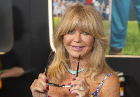 „Wow! Un munte de energie!”. Goldie Hawn, antrenament pe trambulină la 79 de ani: „Dansează ca și cum nimeni nu s-ar uita”