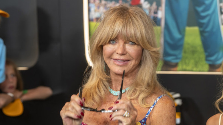 „Wow! Un munte de energie!”. Goldie Hawn, antrenament pe trambulină la 79 de ani: „Dansează ca și cum nimeni nu s-ar uita”