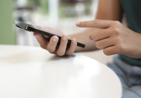 A pierdut toți banii primiți ca dar chiar în noaptea nunții și și-a distrus căsnicia din cauza unui viciu ascuns: Am avut o viață dublă