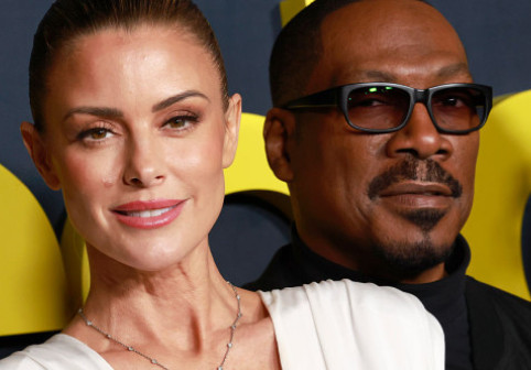 Eddie Murphy, apariție rară alături de frumoasa soție și de 7 din cei 10 copii ai lui: "Nu mi-am imaginat vreodată că voi atâția copii"