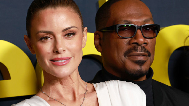 Eddie Murphy, apariție rară alături de frumoasa soție și de 7 din cei 10 copii ai lui: 