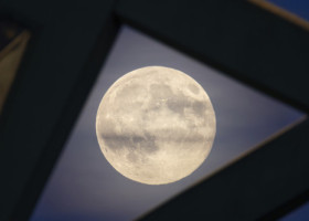 Lună Plină pe 4 decembrie 2025. Schimbări bruște în viața a trei zodii