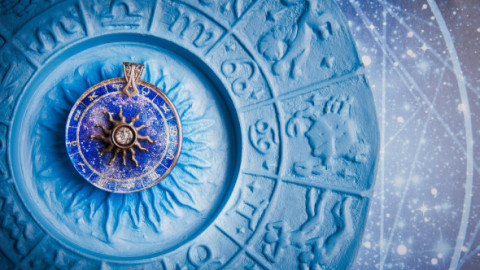 25 noiembrie 2025, ziua în care patru zodii primesc mesaje importante datorită conjuncției Mercur-Venus. Comunicarea deschide uși