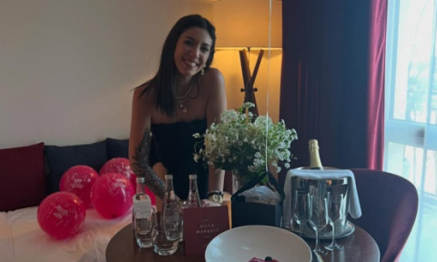 Diagnosticată cu cancer cerebral terminal la doar 27 de ani. Tumora era cât o minge de golf, dar după un an, totul s-a schimbat