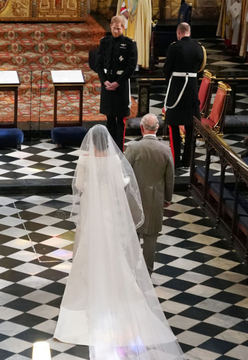regele charles si meghan markle