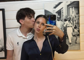 Violeta Bănică și iubitul ei, George, au sărbătorit doi ani de relație. Andreea Marin a fost prima care a reacționat