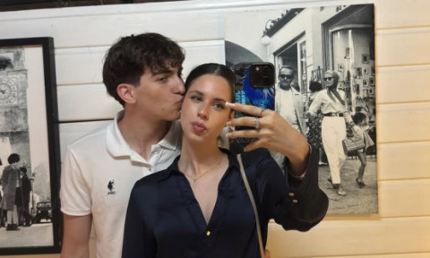 Violeta Bănică și iubitul ei, George, au sărbătorit doi ani de relație. Andreea Marin a fost prima care a reacționat