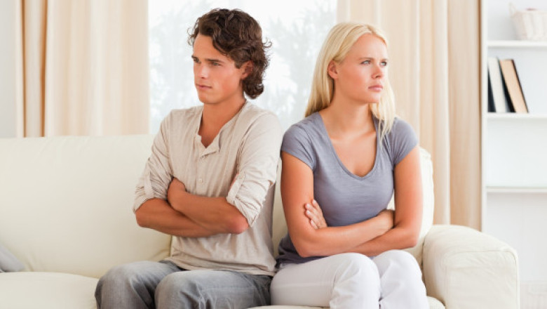 Logodnica a vrut o nuntă de zeci de mii de dolari, mirele a anulat-o de tot. Ce a descoperit bărbatul de l-a făcut să rupă povestea