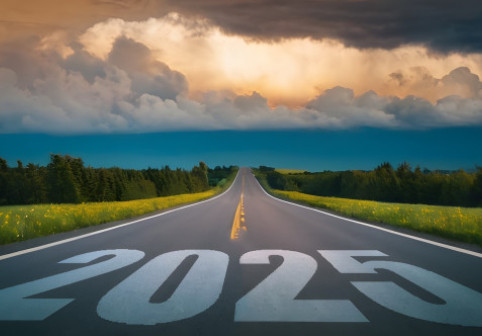 Numerologia anului 2025. Ce te-a învățat acest an cu vibrație 9 și ce trebuie să lași în urmă, în funcție de zodie