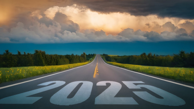 Numerologia anului 2025. Ce te-a învățat acest an cu vibrație 9 și ce trebuie să lași în urmă, în funcție de zodie