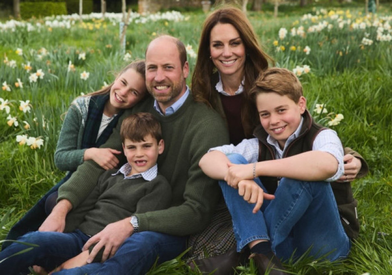 kate middleton, printul william, copiii lor, felicitare de craciun 2025