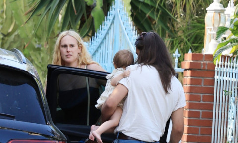 Rumer Willis cere de urgență instanței să limiteze vizitele fostului partener cu fiica lor. Acuzații grave între cei doi părinți