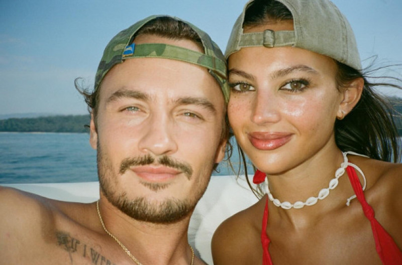 Katerina Demetriades și Brandon Thomas Lee (3)