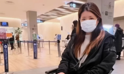 Un accident și 50 de șuruburi în cap i-au schimbat viața. A renunțat la job, la soț, și-a vândut lucrurile: Tot ce am e în două valize