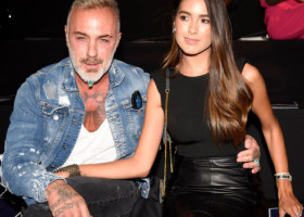 El 58 de ani, ea 31. De ce nu s-au căsătorit Gianluca Vacchi și Sharon Fonseca, deși sunt împreună de opt ani și au o fiică