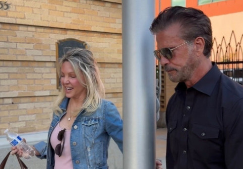 Heather Locklear și Lorenzo Lamas, cel mai nou cuplu de la Hollywood? Actorul din "Renegatul" a fost însurat de șase ori