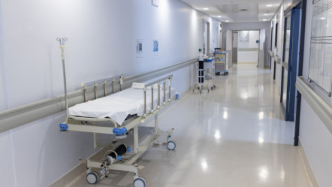 Un bărbat a mers la medic 24 de ori într-un an înainte de a fi diagnosticat cu cancer. Ce s-a întâmplat la doar 12 zile după verdict