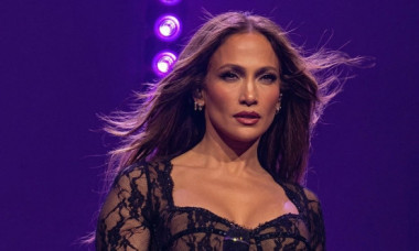 „La treabă!”. Jennifer Lopez, duminica devreme, în colanți și bustieră, cu abdomenul „sculptat” la vedere. „Respect!”