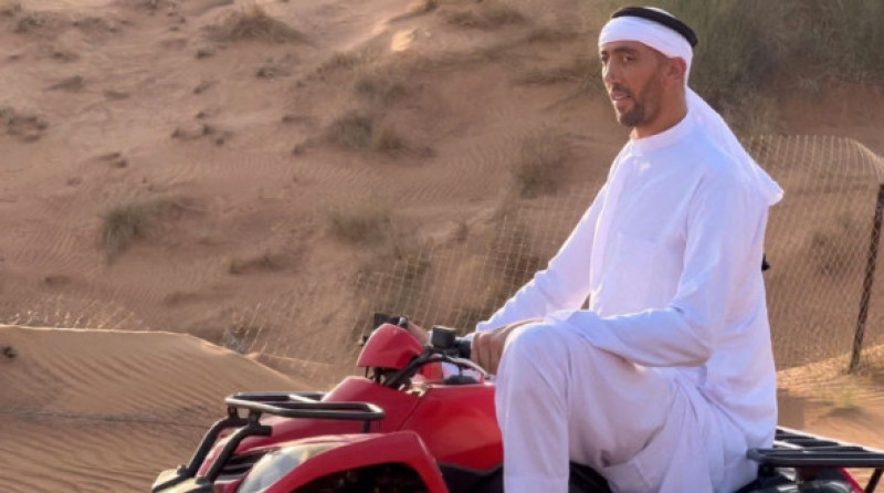 'World's tallest living man' Sultan goes on desert safari in Dubai