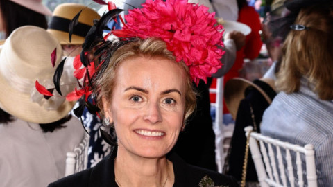 Jenny din Galați, "una dintre cele mai bogate femei din America". A divorțat de miliardarul care are deja un copil cu iubita tinerică