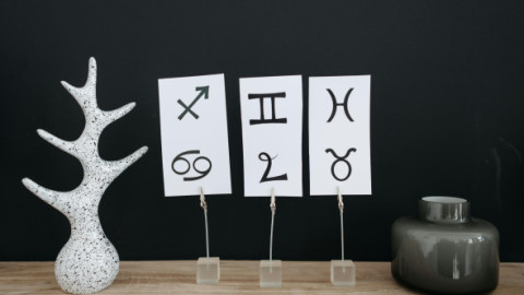 4 zodii care primesc un semn puternic de la Univers pe 21 mai 2026. Începe sezonul Gemenilor și totul se schimbă