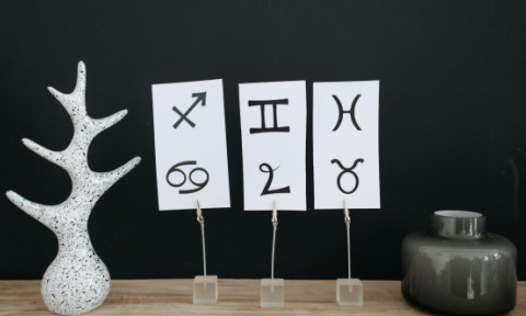 4 zodii care primesc un semn puternic de la Univers pe 21 mai 2026. Începe sezonul Gemenilor și totul se schimbă
