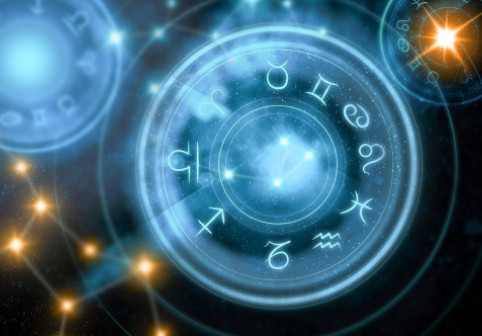 Universul le deschide un nou drum de pe 24 ianuarie. Cele patru zodii favorizate de astre care primesc oportunități neașteptate
