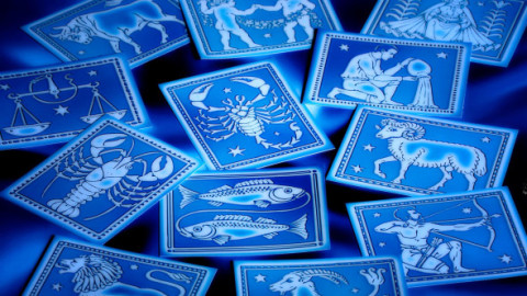 Horoscop luna februarie 2026. Leii sunt în centrul atenției, Vărsătorii încep o transformare ce se întinde pe doi ani