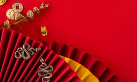 Ce trebuie să lase în urmă fiecare zodie până la finalul Anului Șarpelui. Avertismentul astrologilor pentru un 2026 plin de noroc