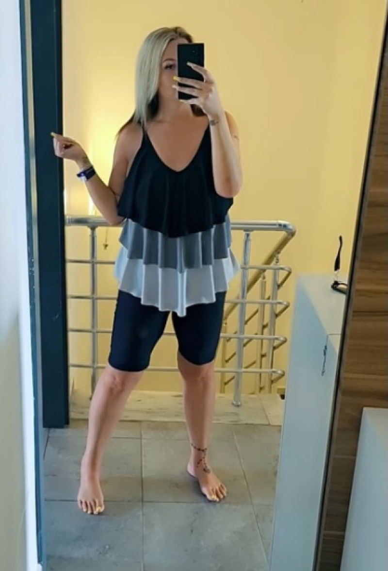 VIDEO: Mum-of-two who forked out Ł420 a WEEK on takeaways ditches junk food after gastric sleeve and sheds 13 stone