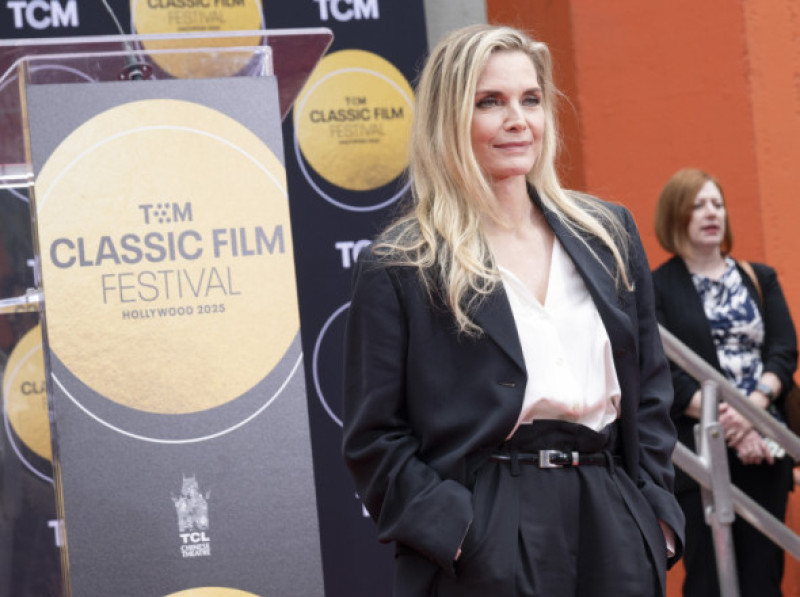 Michelle Pfeiffer (4)