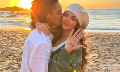 Gemenele ei au fost diagnosticate cu o boală rară, acum s-a despărțit și de logodnic. Jesy Nelson: "Iau fiecare zi așa cum vine"