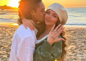 Gemenele ei au fost diagnosticate cu o boală rară, acum s-a despărțit și de logodnic. Jesy Nelson: "Iau fiecare zi așa cum vine"