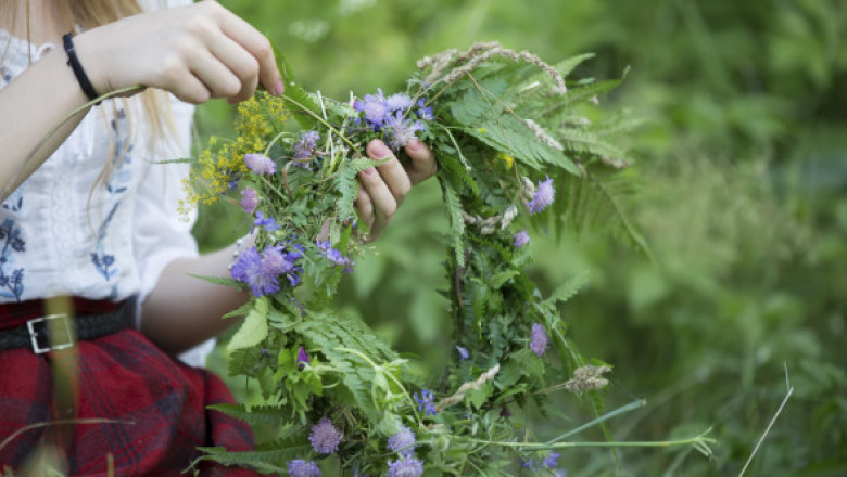 Horoscop luna martie 2026. Racii pot avea cheltuieli legate de familie sau casă, Peștii învață să impună limite sănătoase