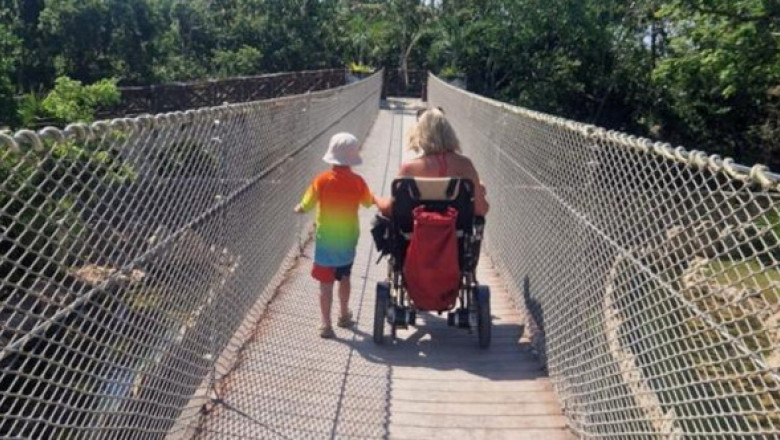 A crezut că are gripă, dar a ajuns în scaun rulant. Diagnosticul a lovit-o 