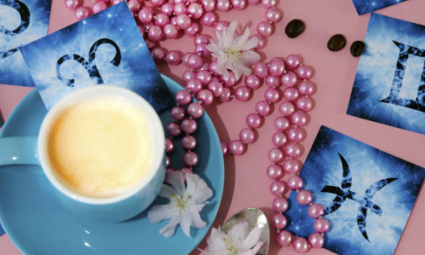 Trei zodii intră într-o nouă etapă puternică începând cu 6 aprilie 2026. Își adună curajul de a merge mai departe