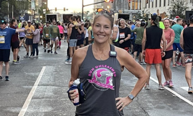 O bunică de 53 de ani a slăbit mai bine de 58 de kilograme, iar acum aleargă la semi-maratoane: „Mi-am luat viața înapoi!”